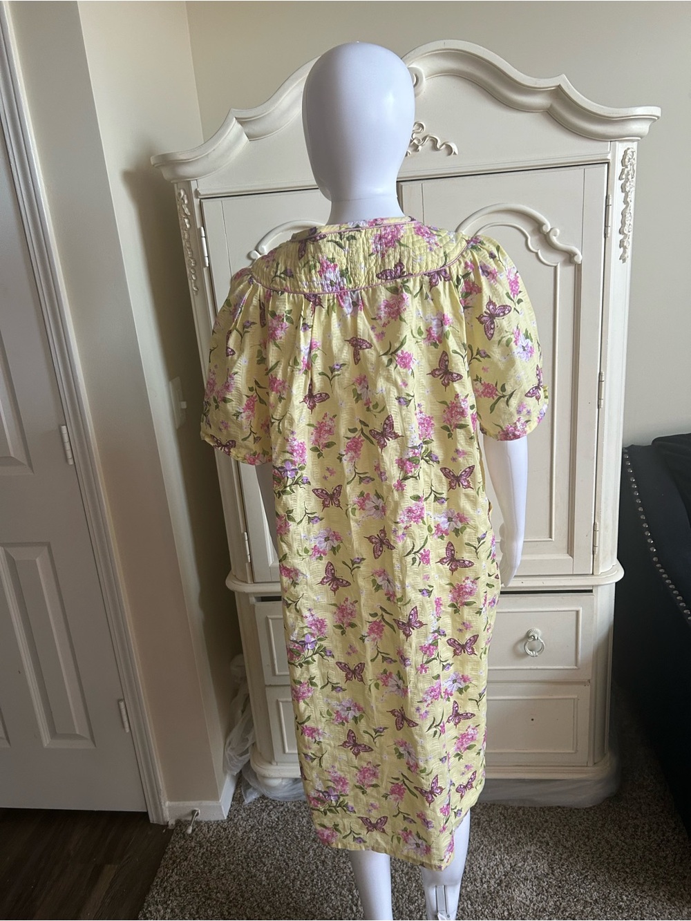 Granny Bobbie Brooks Yellow Floral & Butterfly Nightgown - Picture 5 of 5